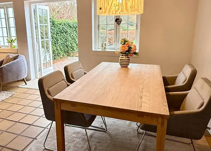 Villa 88 M2 Townhouse, Free Parking In The Heart Of Odense